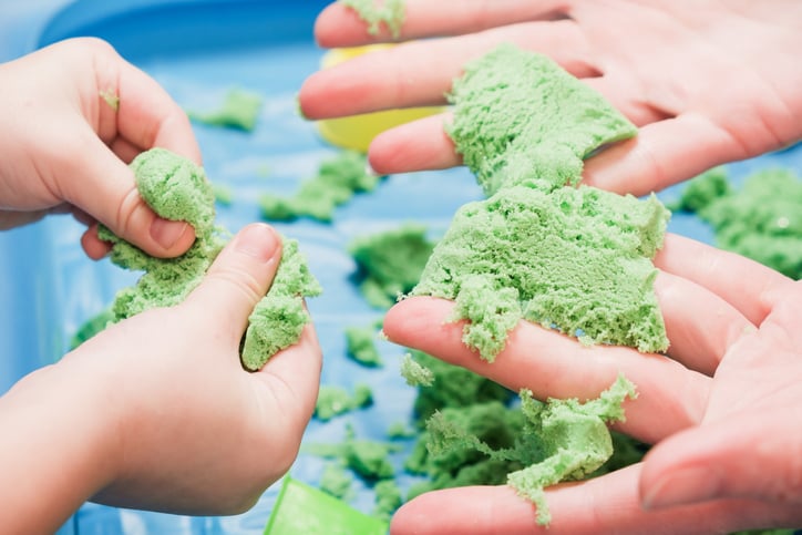 The 7 Benefits of Using Sensory Bins for Autistic Children